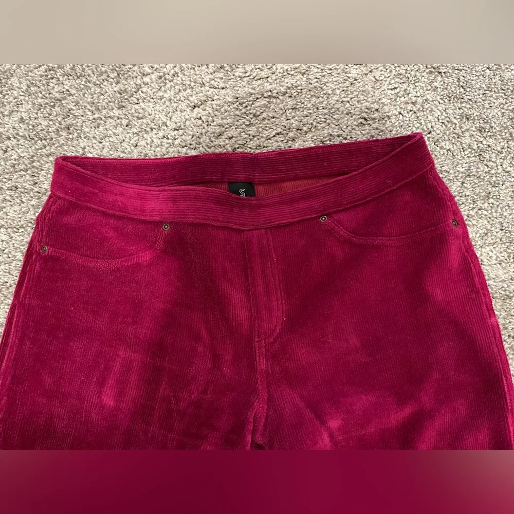 Hue Corduroy Cranberry Leggings - Picture 5 of 7